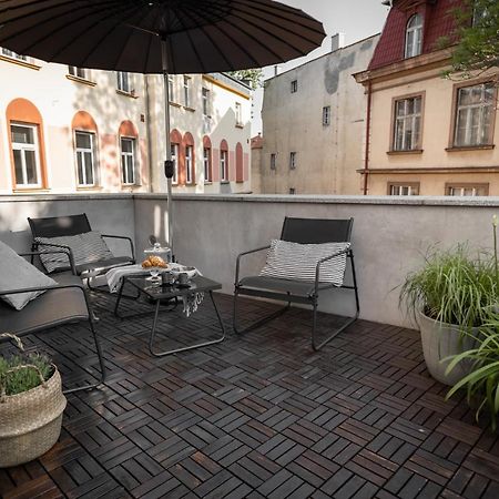 Central Apartamenty Еленя-Гура Экстерьер фото