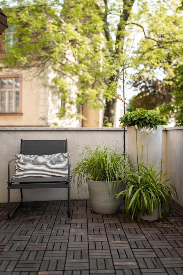 Central Apartamenty Еленя-Гура Экстерьер фото