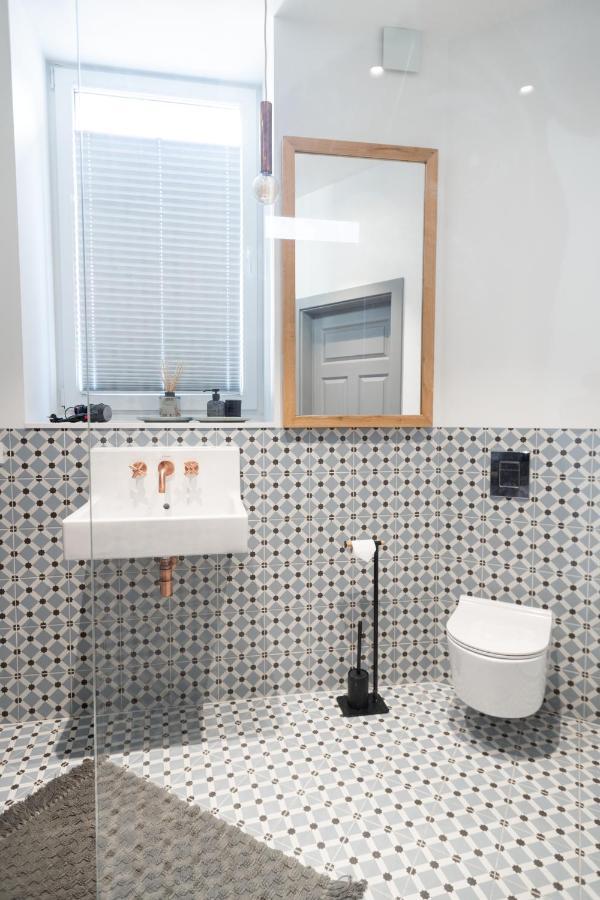 Central Apartamenty Еленя-Гура Экстерьер фото
