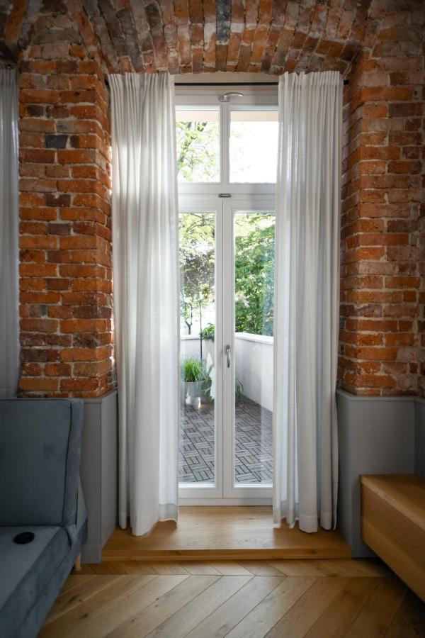 Central Apartamenty Еленя-Гура Экстерьер фото